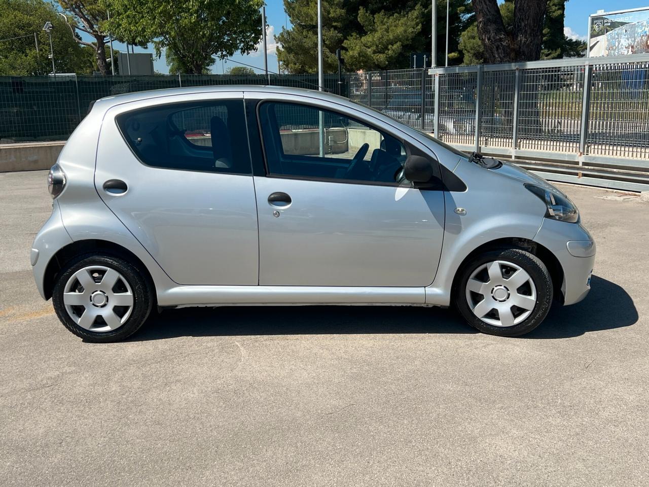 Toyota Aygo 1.0 12V VVT-i 5 porte Now