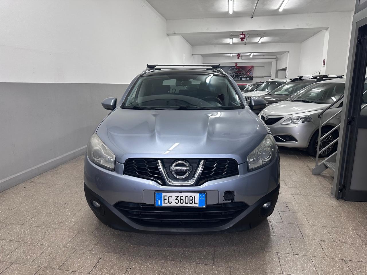 Nissan Qashqai Qashqai+2 2.0 dCi DPF Tekna 2011