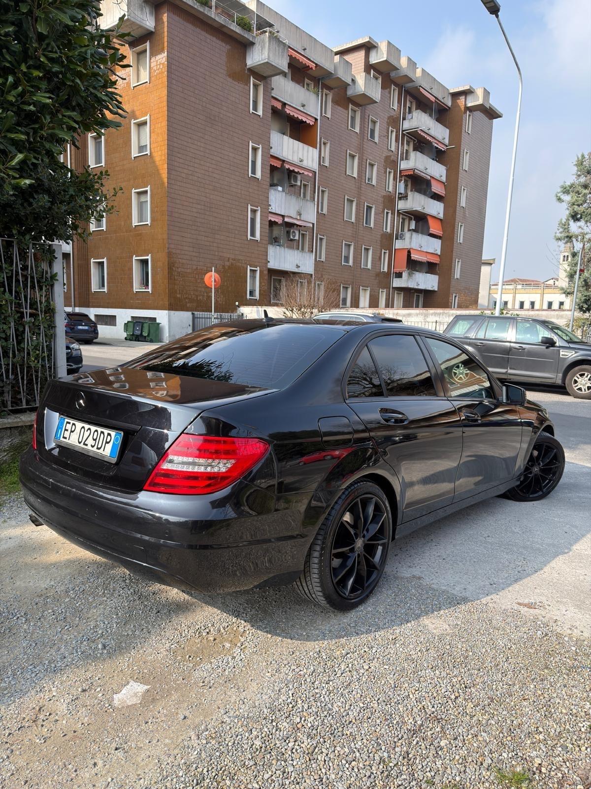 Mercedes-benz C 200 CDI BlueEFFICIENCY Avantgarde