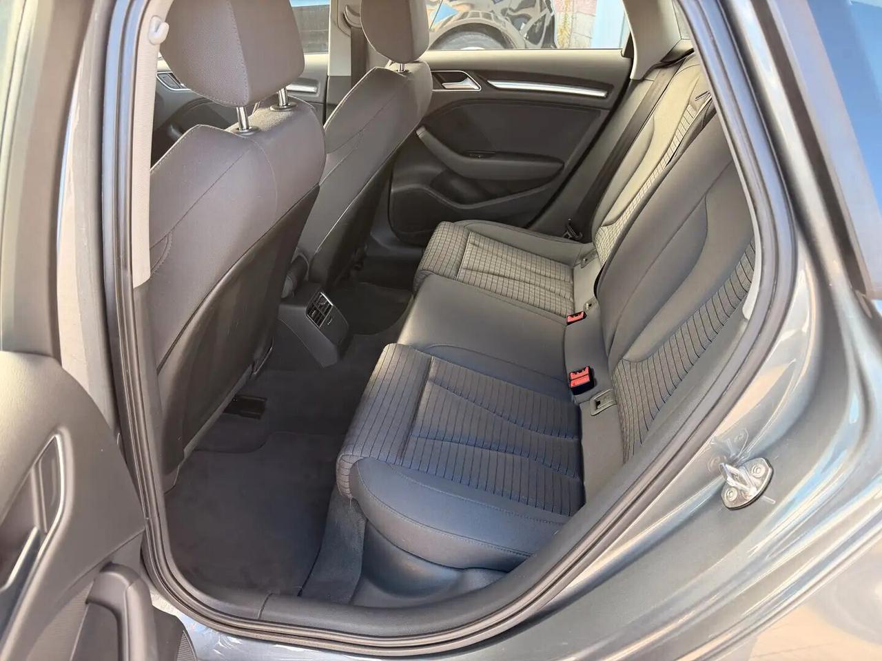 Audi A3 SPB 30 TDI S tronic Business