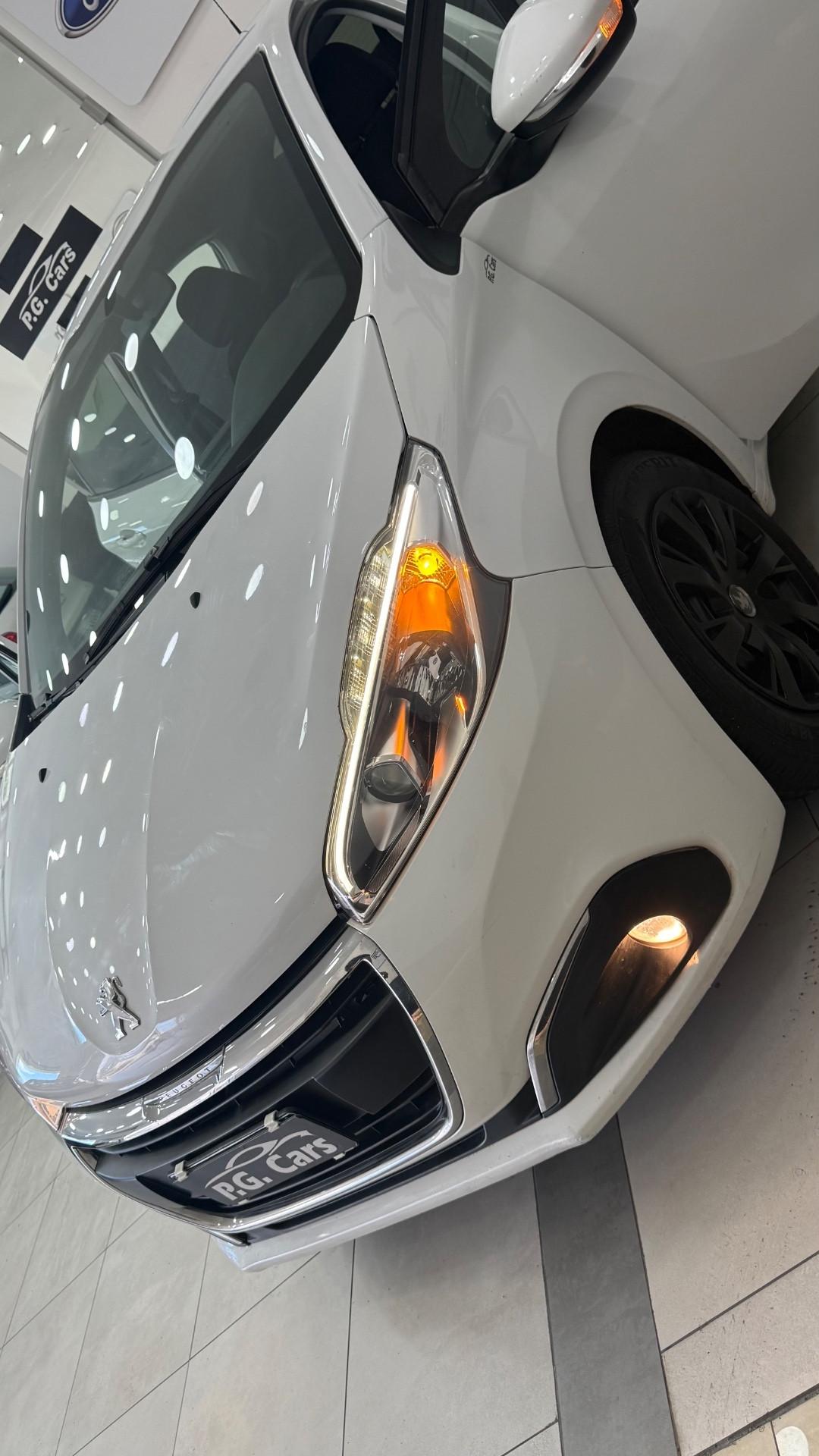 Peugeot 208 BlueHDi 75 5 porte Allure