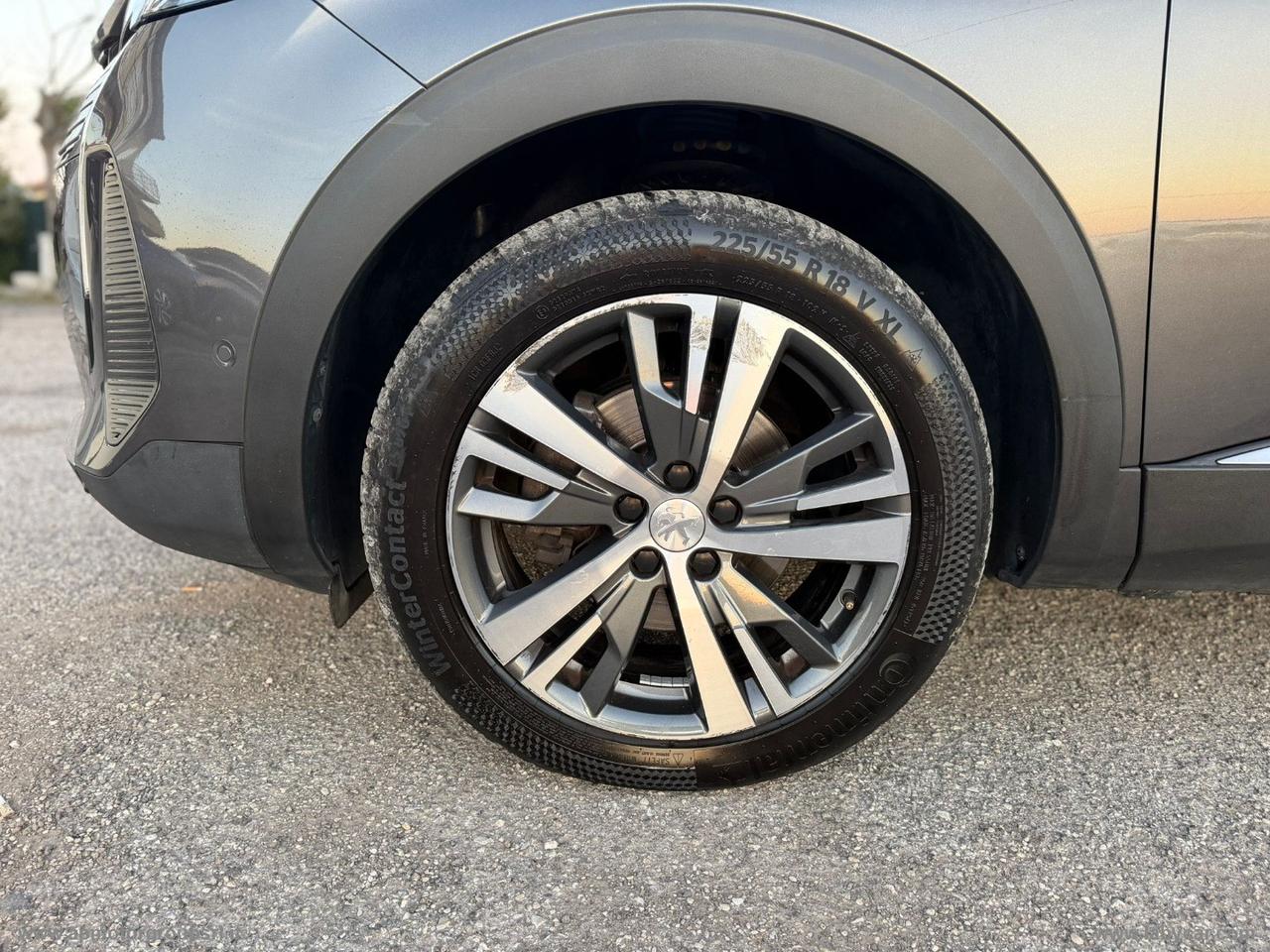 PEUGEOT 3008 BlueHDi 130 S&S Allure