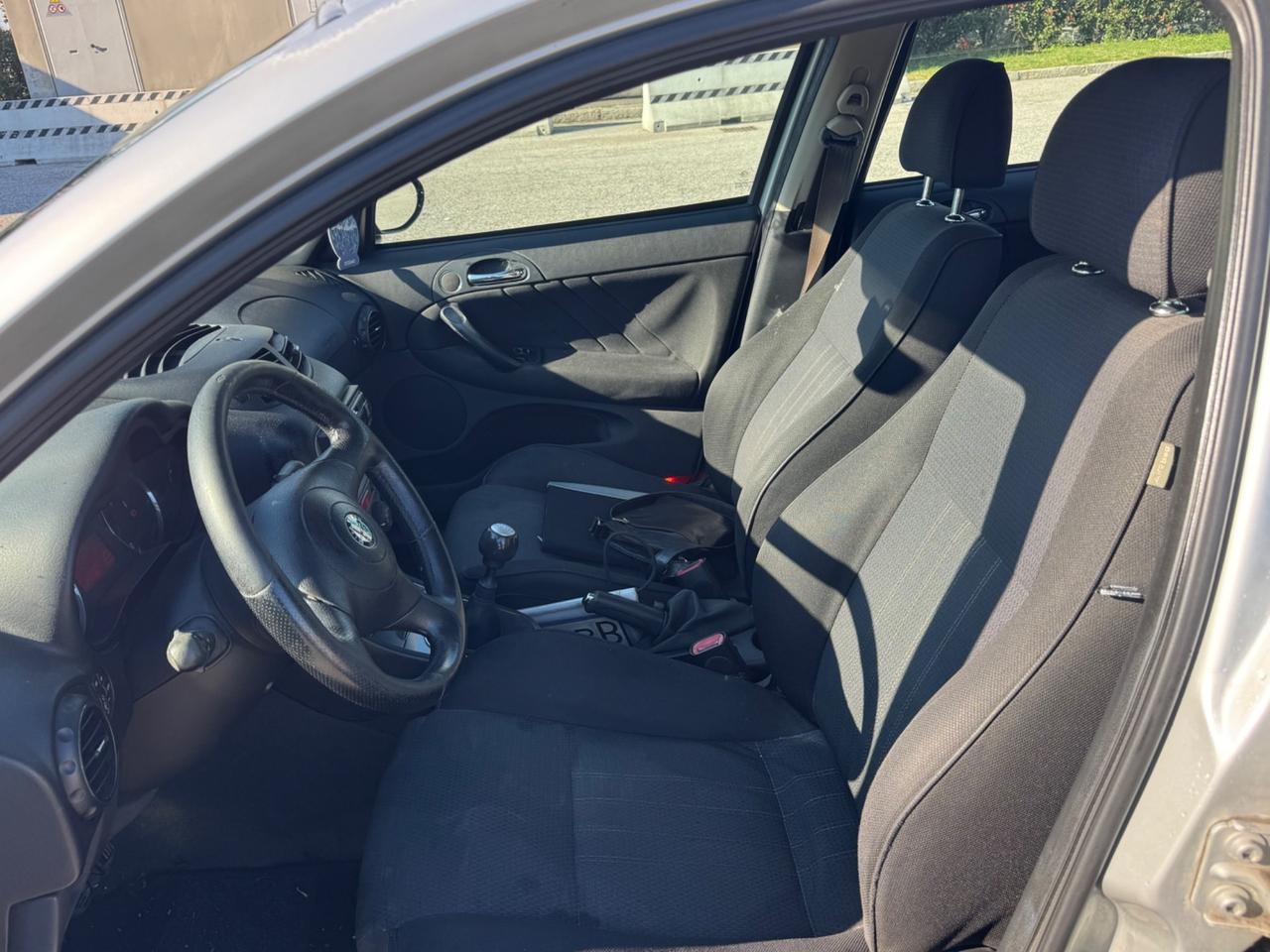 Alfa Romeo 147 1.9 JTD M-JET 16V 5 porte Dist.