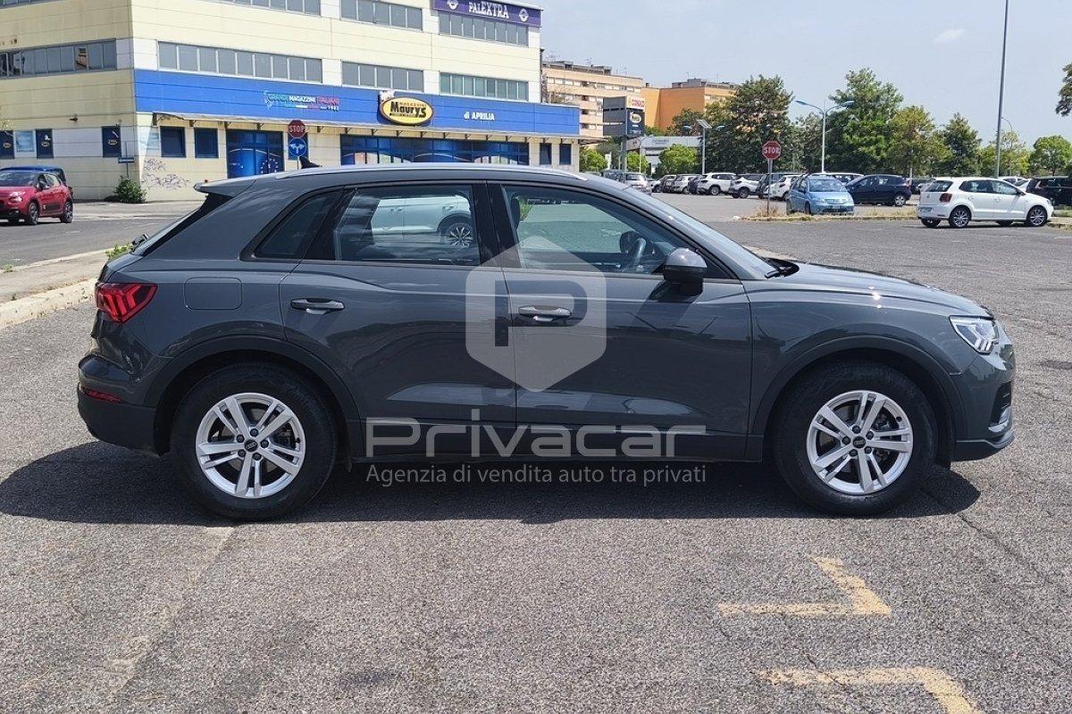 AUDI Q3 35 TFSI S tronic Business