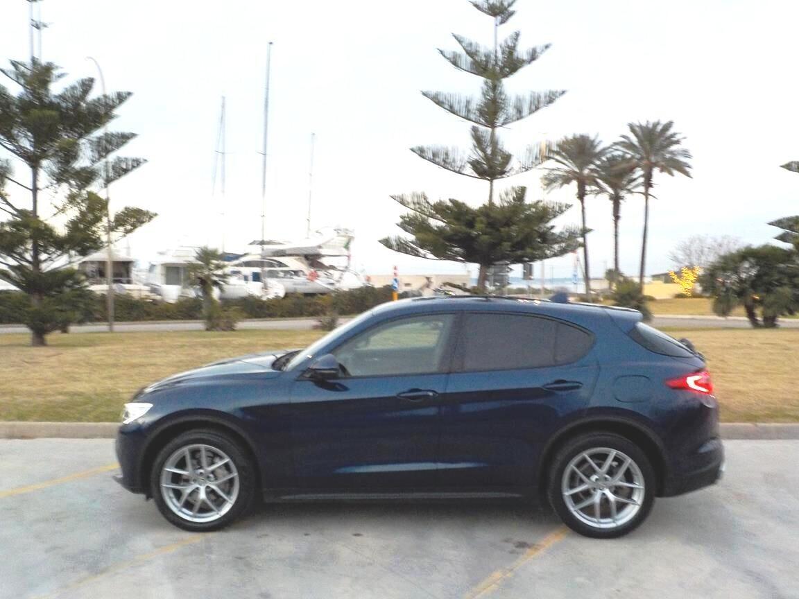 Alfa Romeo Stelvio 2.2 Turbodiesel 190 CV AT8 Q4 Business