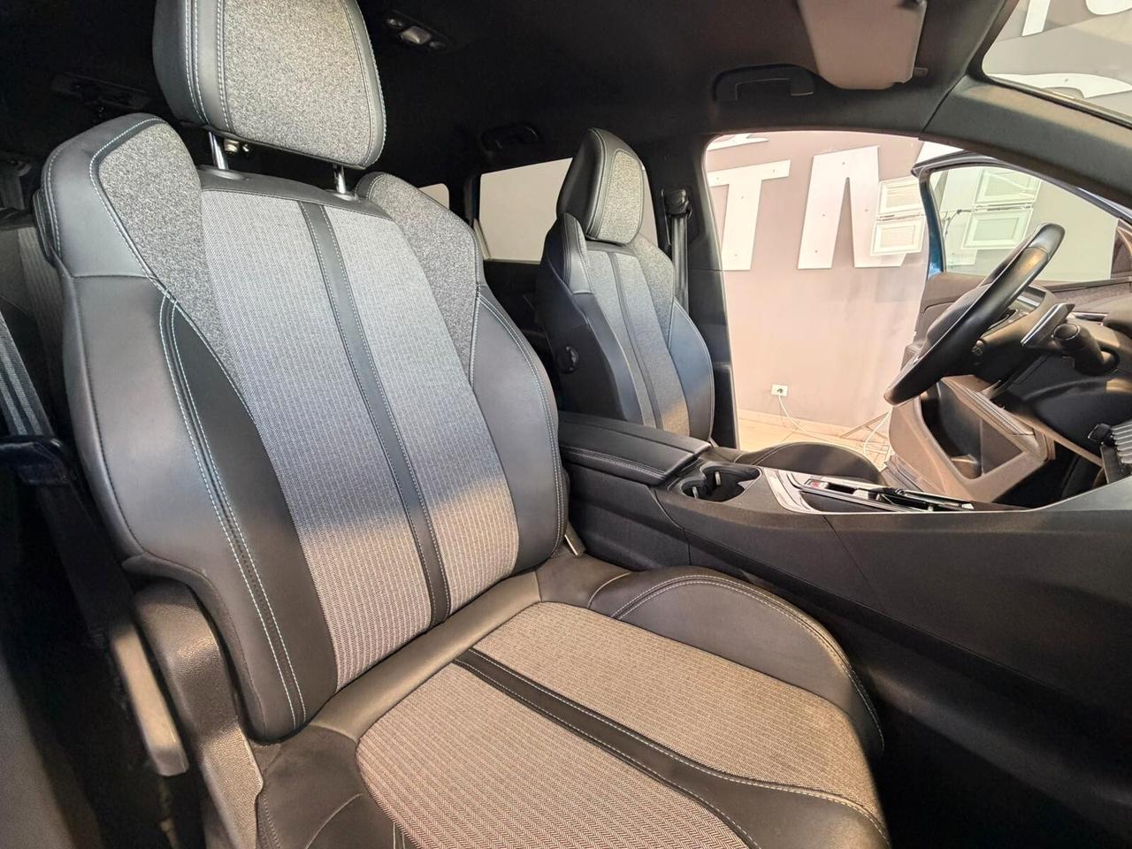 Peugeot 5008 BlueHDi 130 S&S EAT8 Allure Pack