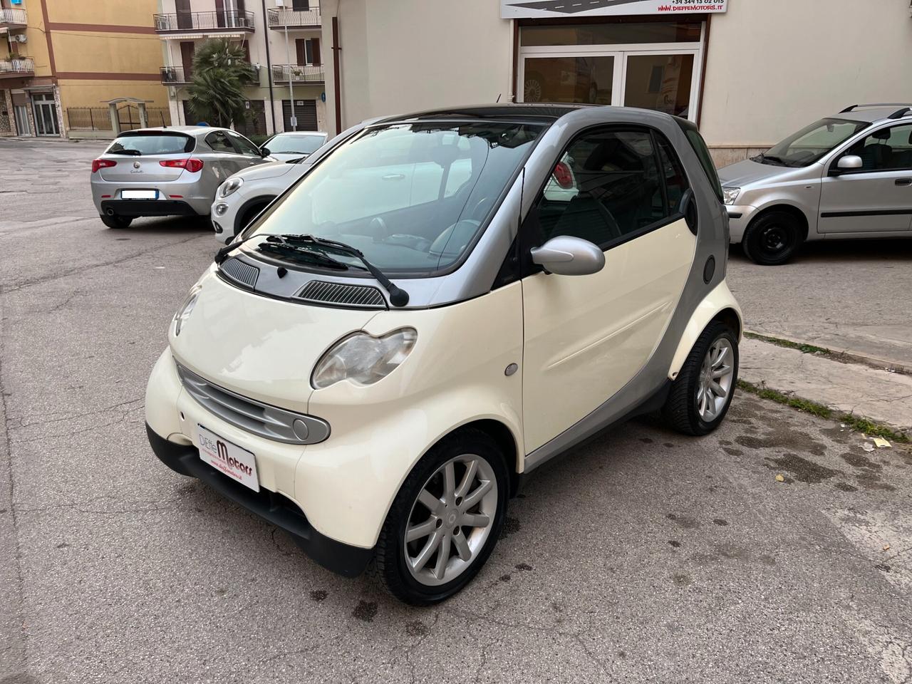 Smart ForTwo 700 Coupé Grandstyle Cambio Automatico (45 kW)