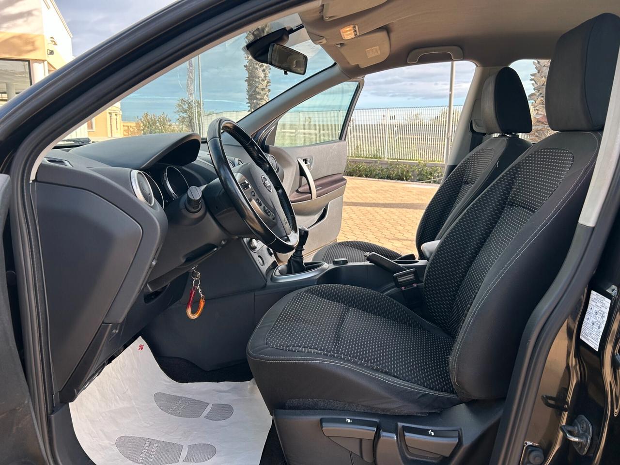 Nissan Qashqai 2.0 dCi DPF 4WD Acenta