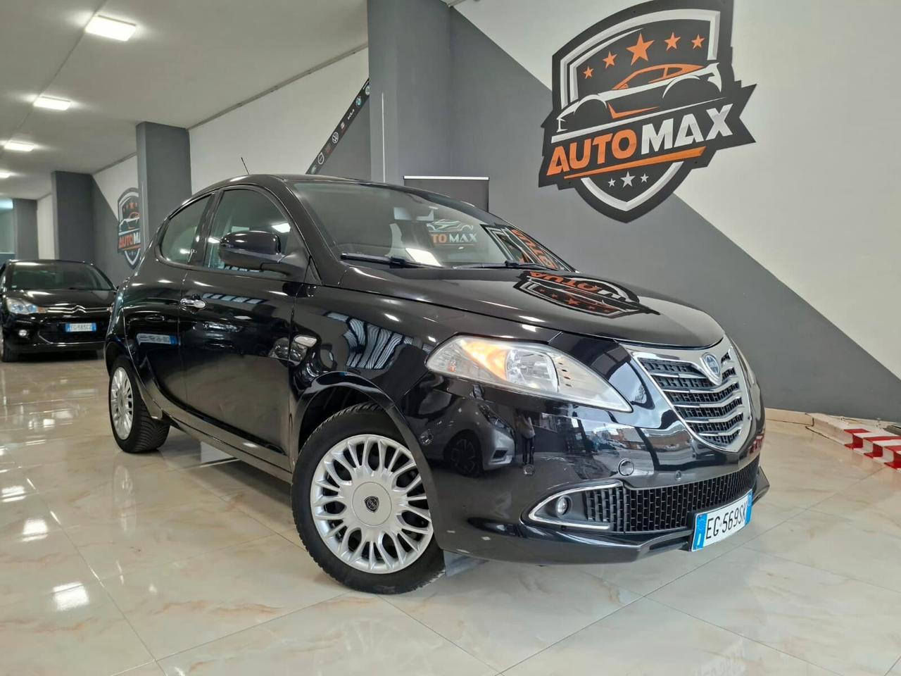 Lancia Ypsilon 0.9 t.air 85cv Platinum 2011