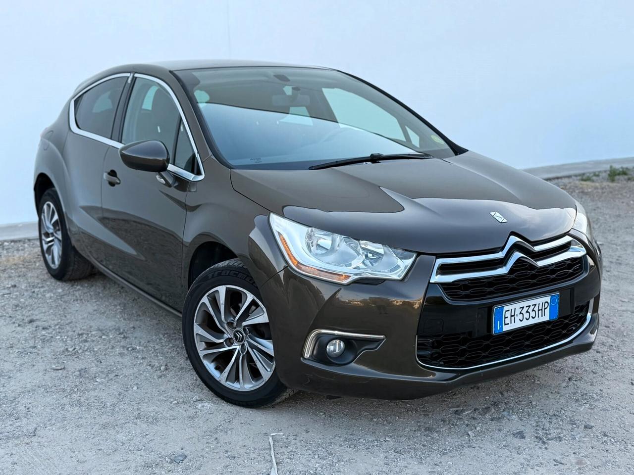 DS4 1.6 e-HDi Berlina 110cv 145000KM