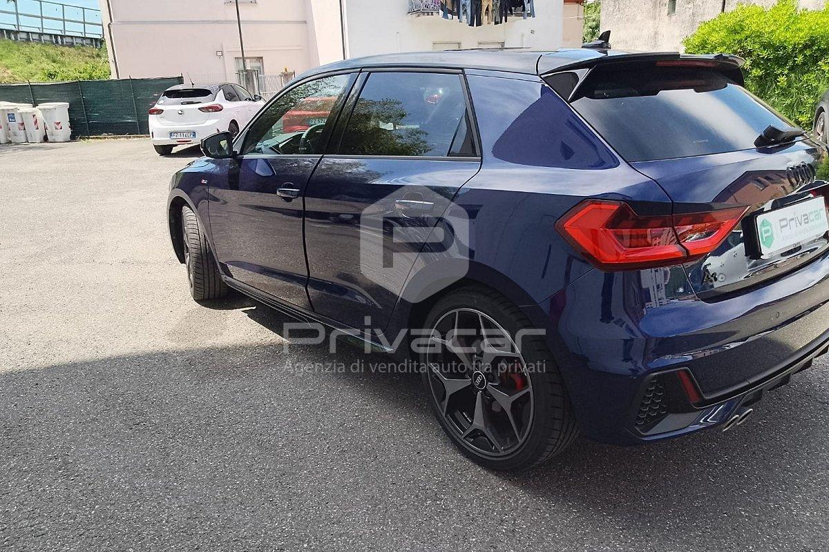 AUDI A1 SPB 40 TFSI S tronic Identity Black
