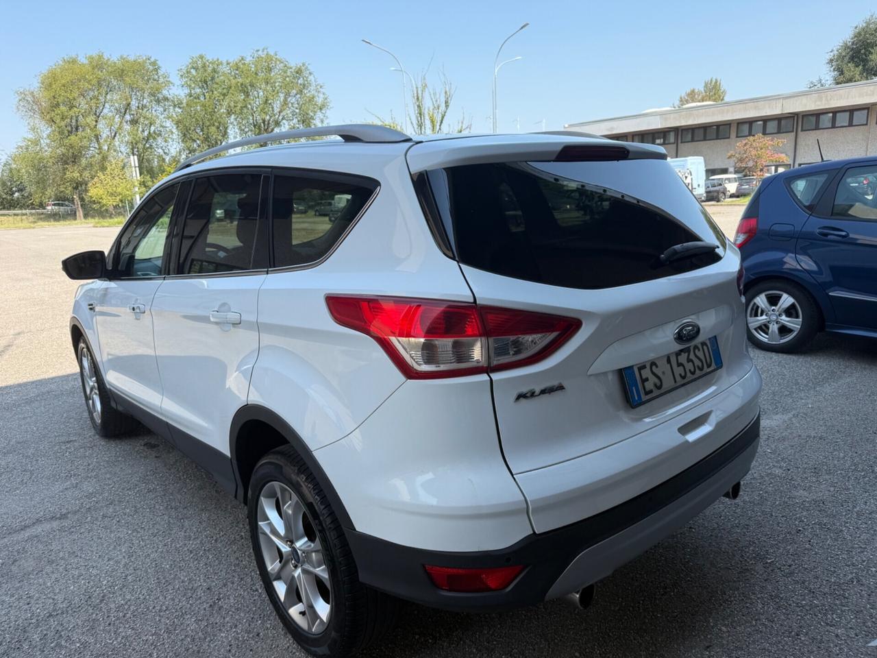 Ford Kuga 2.0 TDCI 140 CV 4WD Titanium
