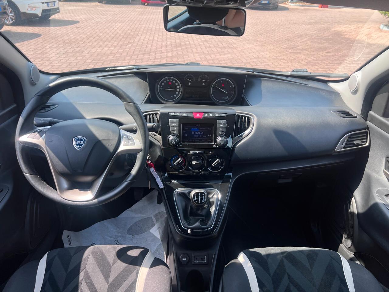 Lancia Ypsilon 1.3 MJT 16V 95 CV 5 porte S&S Mya