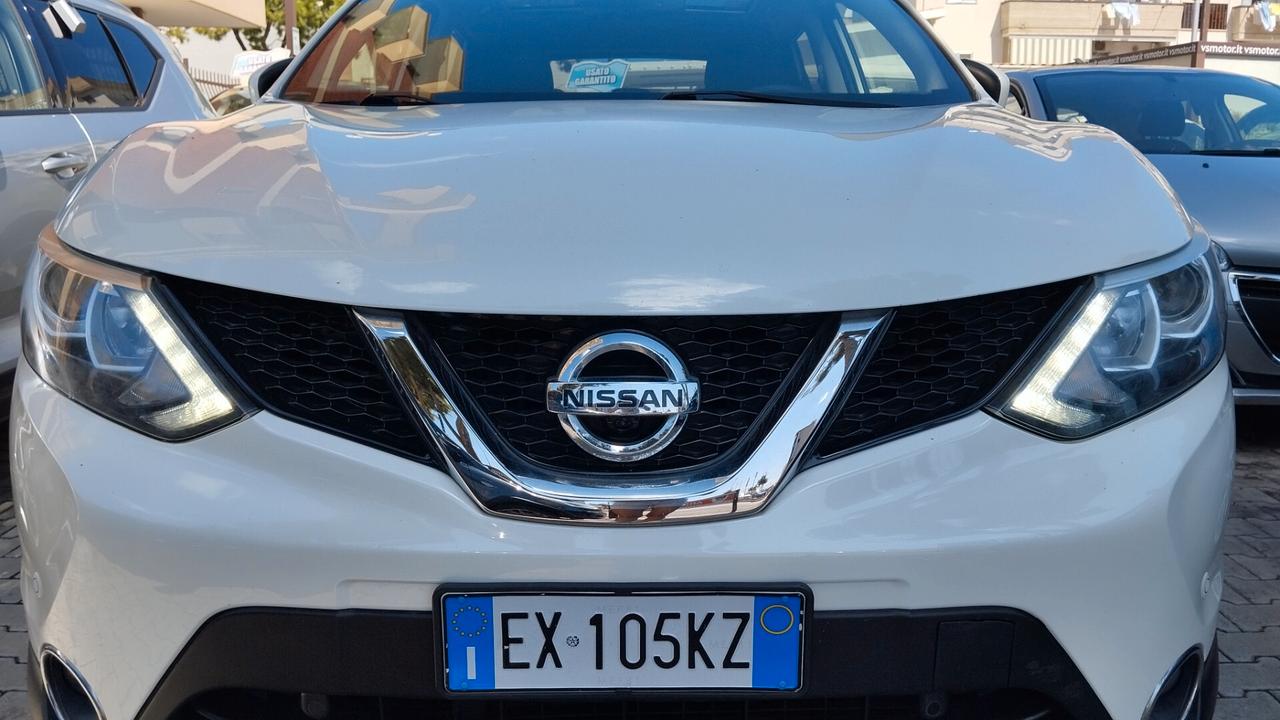 NISSAN QASHQAI TETTO-NAVI-CAMERA 360