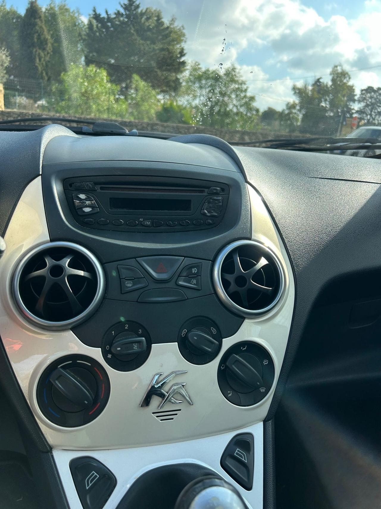 Ford Ka 1.2 8V 69CV-2010