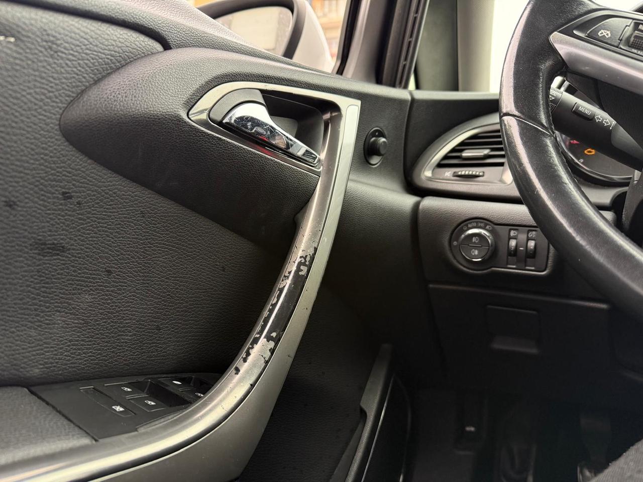 Opel Astra 1.3 CDTI 95CV S&S 5 porte Cosmo