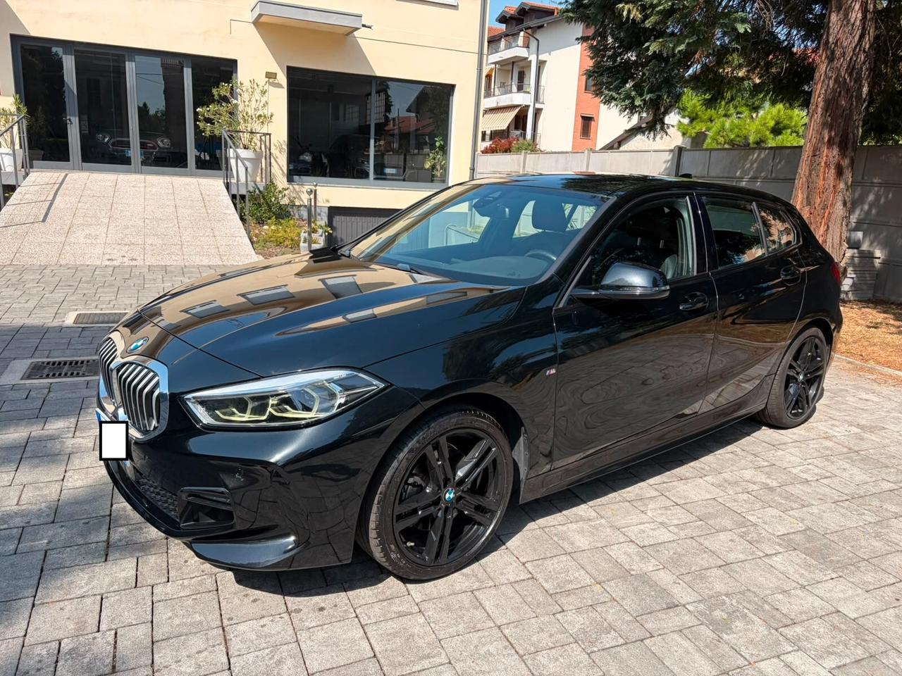Bmw 118d 5p. Msport F40 auto CERCHI 18" - PELLE - AMBIENT LIGHT