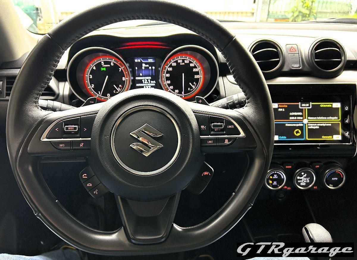 SUZUKI - Swift - 1.2 Hybrid CVT Top