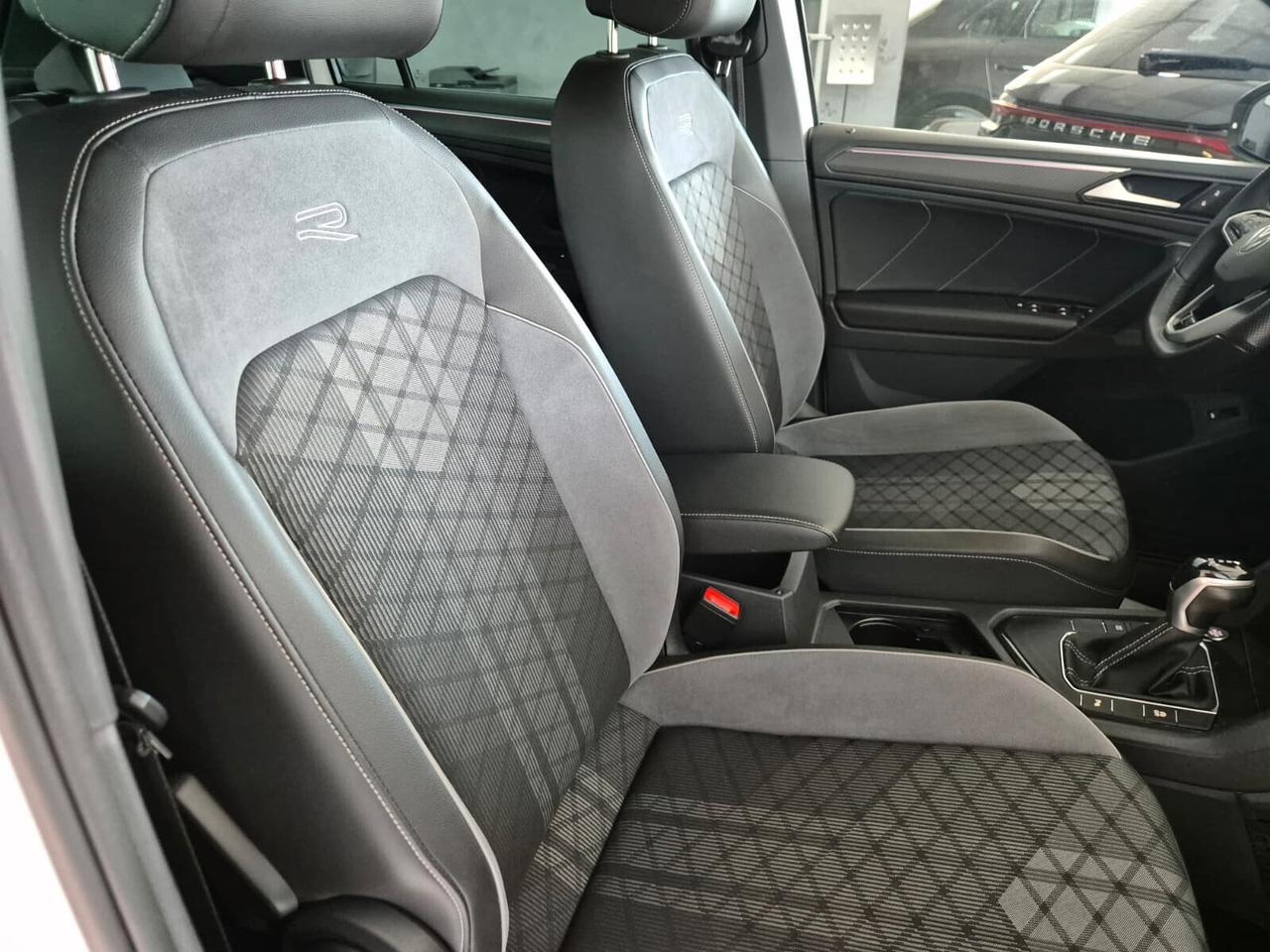 Volkswagen Tiguan R-Line 2.0 TDI 150CV DSG