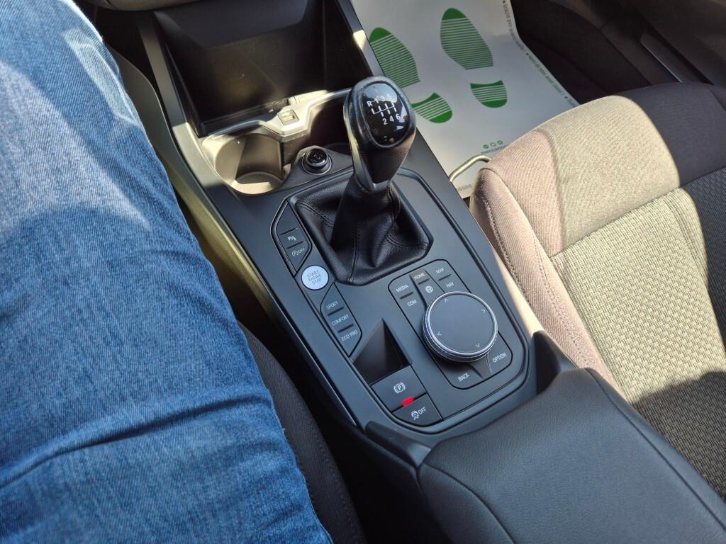 BMW NEW 116d Business Advantage