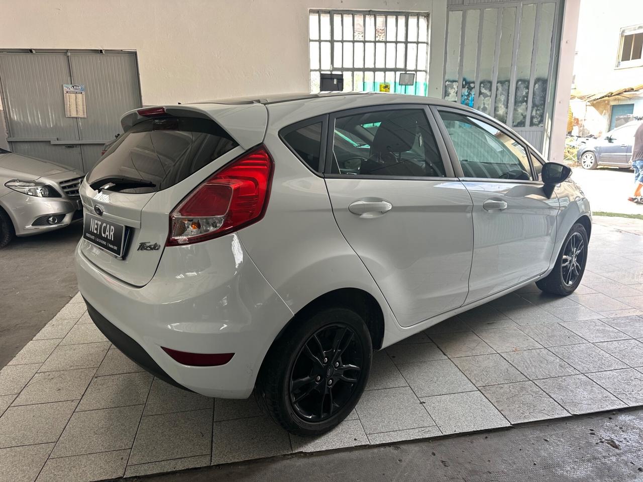 Ford Fiesta 1.4 5 porte Bz.- GPL Black & White Edition