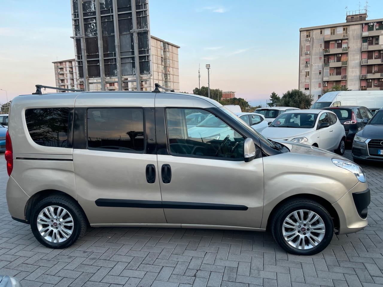 Fiat Doblò 5 posti Emotion