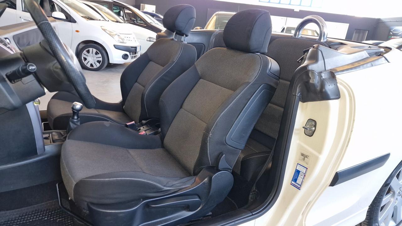 Peugeot 207 1.6 VTi 120CV CC Féline