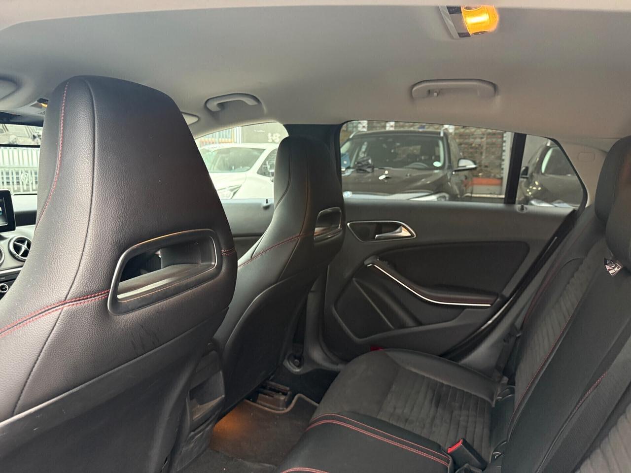 Mercedes-Benz CLA 200 S.B d Premium 4matic