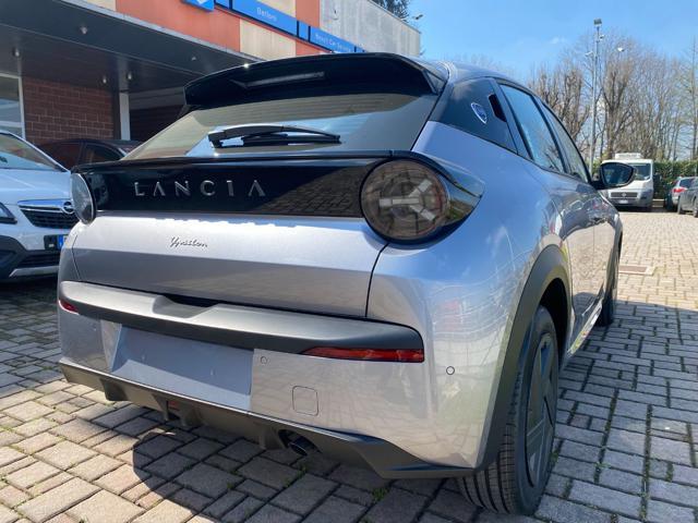LANCIA Ypsilon Hybrid e-DCT