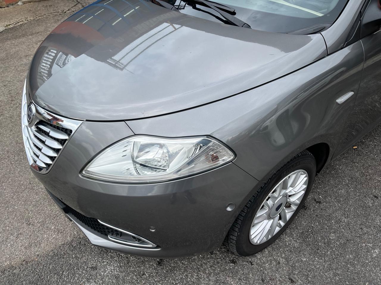 Lancia Ypsilon 1.2 69 CV Gold-solo km 51500-