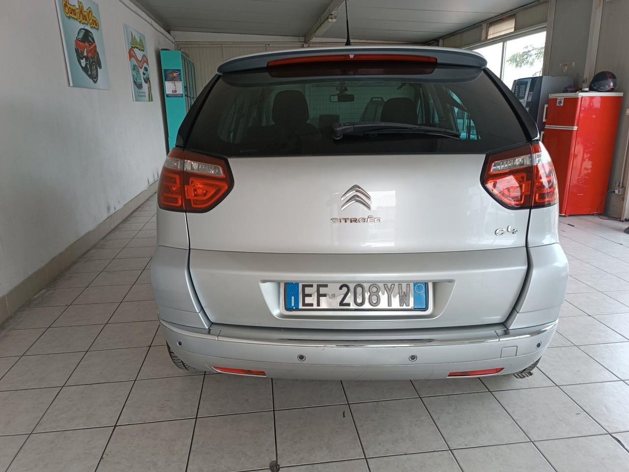 Citroen C4 Picasso business