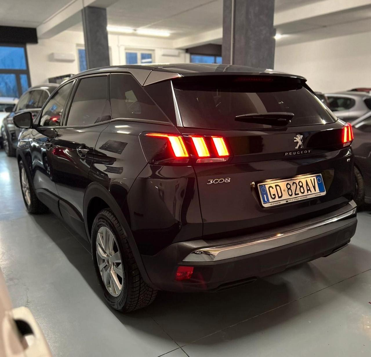 Peugeot 3008 BlueHDi 130 S&S EAT8 Active