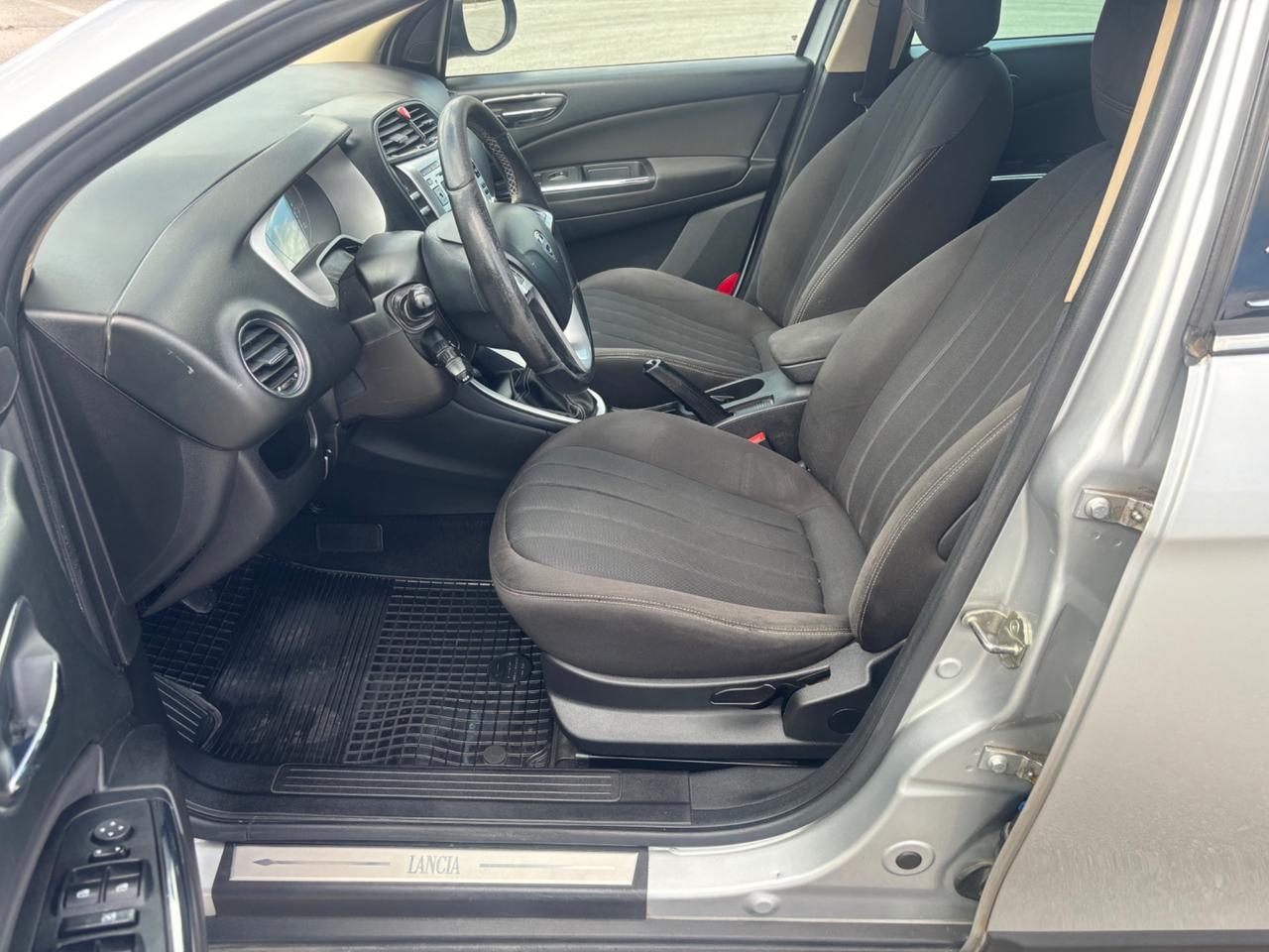Lancia Delta 1.6 MJT DPF S