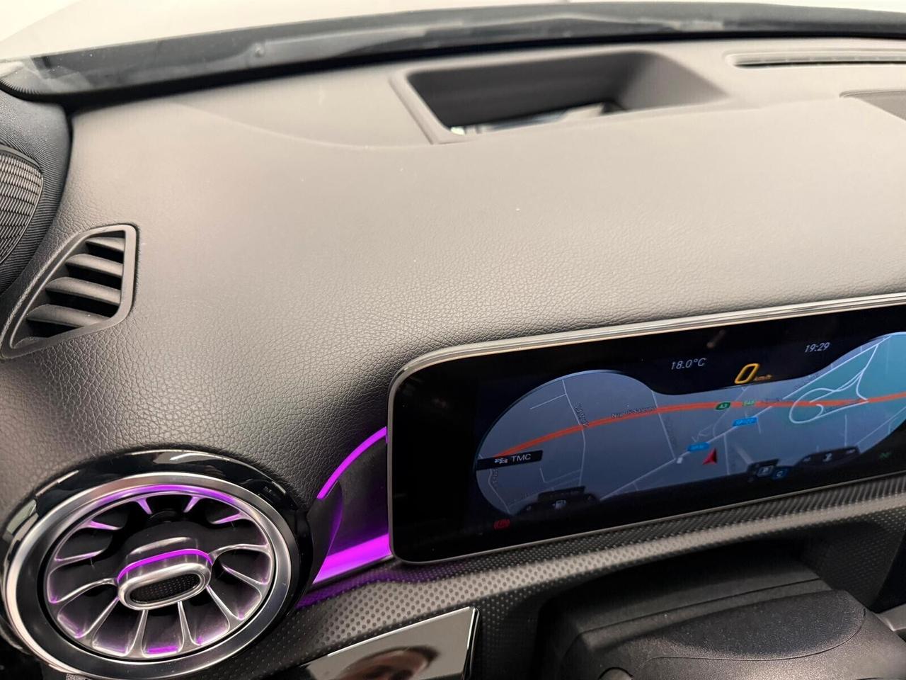 Mercedes-benz A 180 d AMG Premium