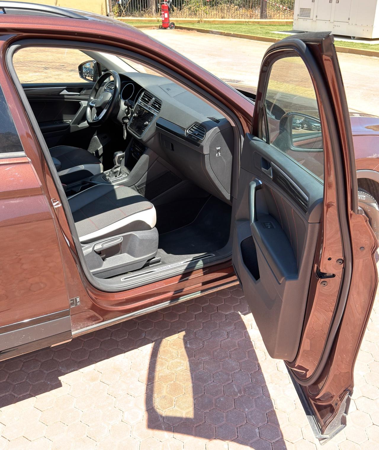 Volkswagen Tiguan 2.0 TDI 150 CV Life – Comfort, Spazio e Prestazioni