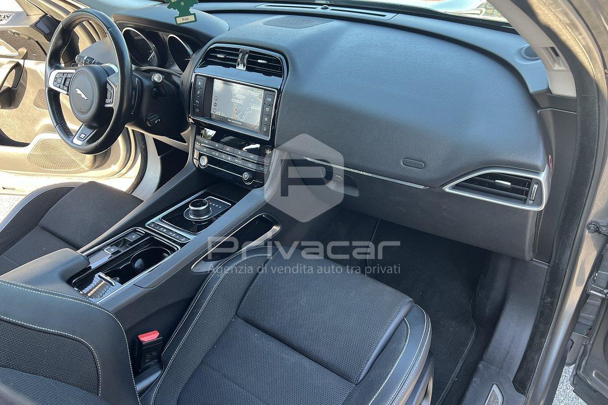 JAGUAR F-Pace 2.0 D 180 CV AWD aut. R-Sport