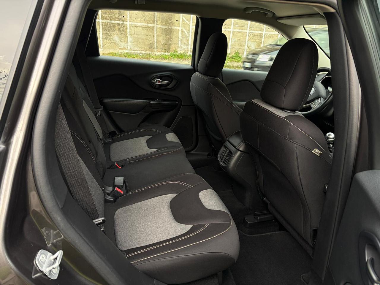 Jeep Cherokee 2.0 Mjt II 140cv Longitude