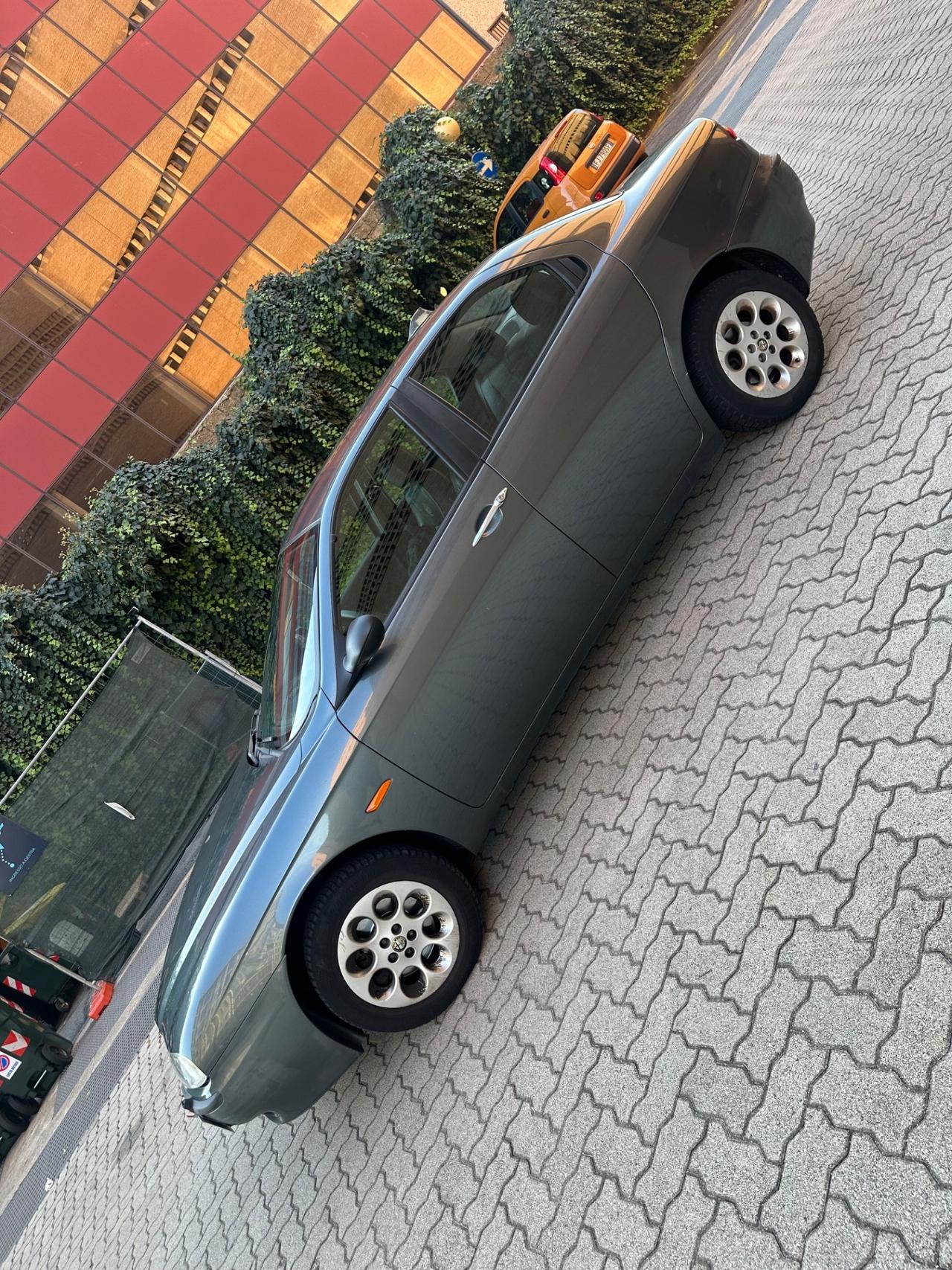 Alfa Romeo 156 1.6i 16V Twin Spark cat Progression