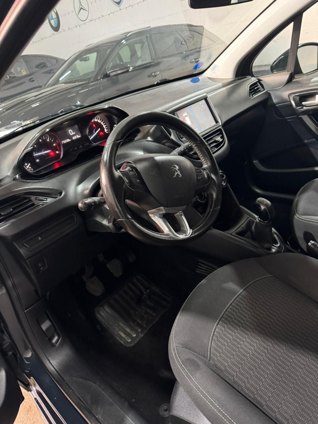 Peugeot 208 BlueHDi 75 5 porte Allure