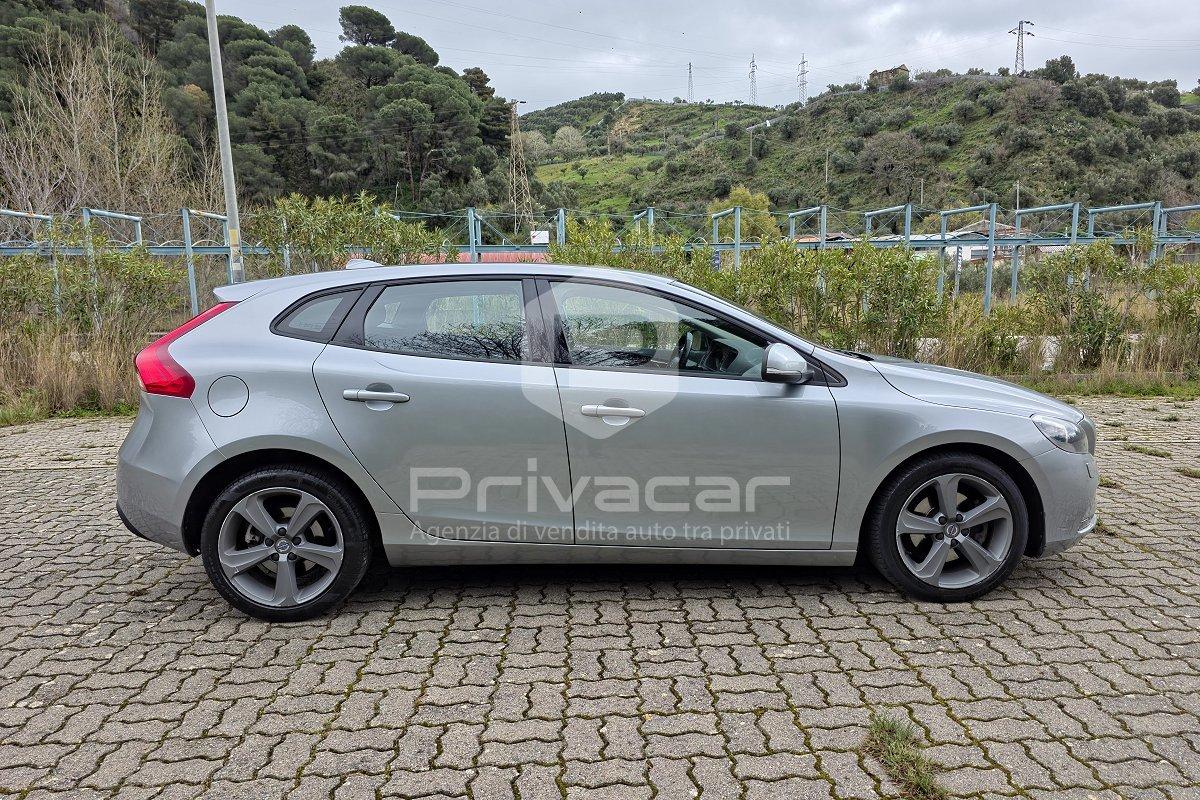 VOLVO V40 D2 Kinetic