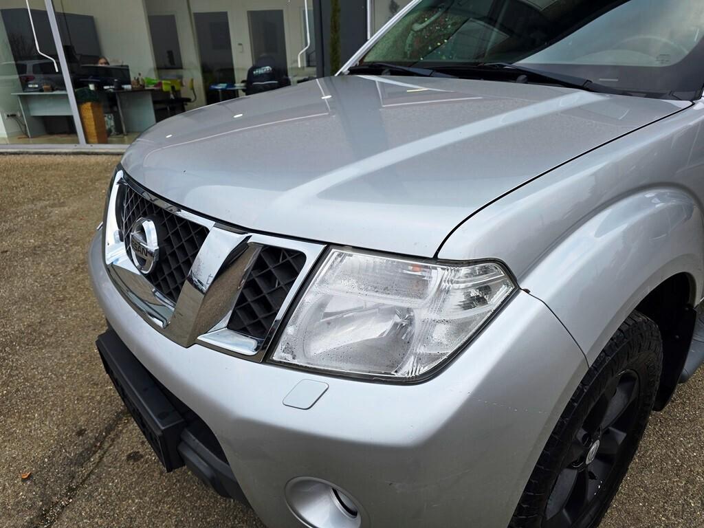 Nissan Navara 2.5 dCi 190CV "LE " PREZZO REALE!