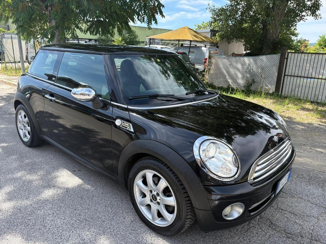 Mini 1.6 benzina 16V One (72kW) 2010 135.000 KM