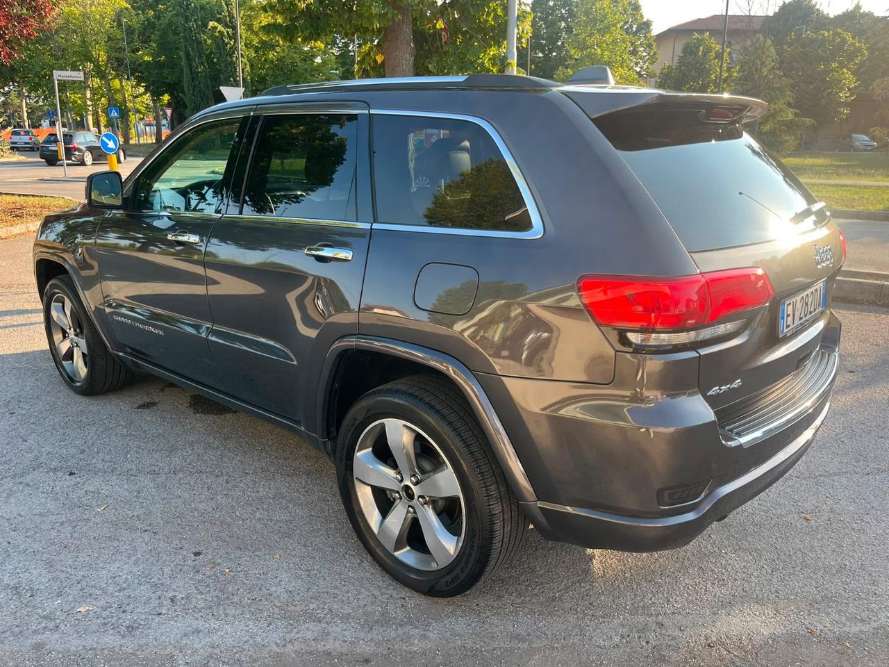 Jeep Grand Cherokee 3.0 V6 CRD 250 CV Multijet II Overland