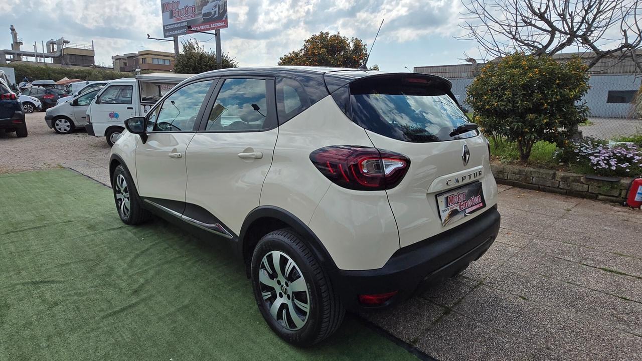 Renault Captur dCi 8V 90 CV EDC Business