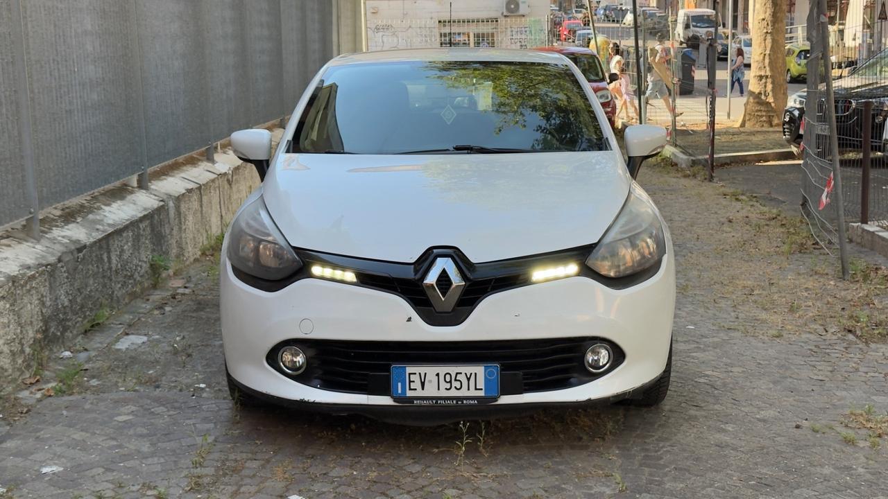 Renault Clio 1.5 dCi 8V 75CV 5 porte Costume National 2014