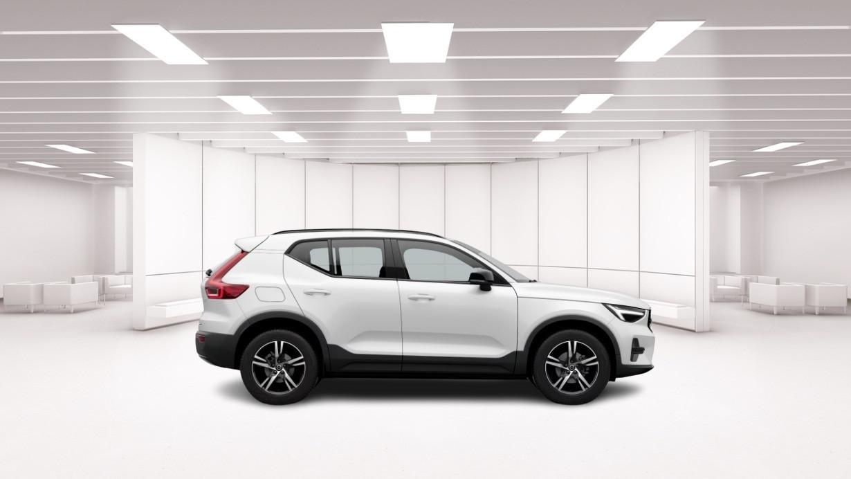 VOLVO Xc40 B3 Mild Hybrid Automatico Ultra Dark