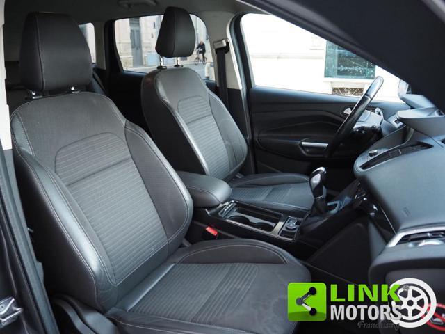 FORD Kuga 2.0 TDCI 150 CV 4WD Powershift ST-Line Business