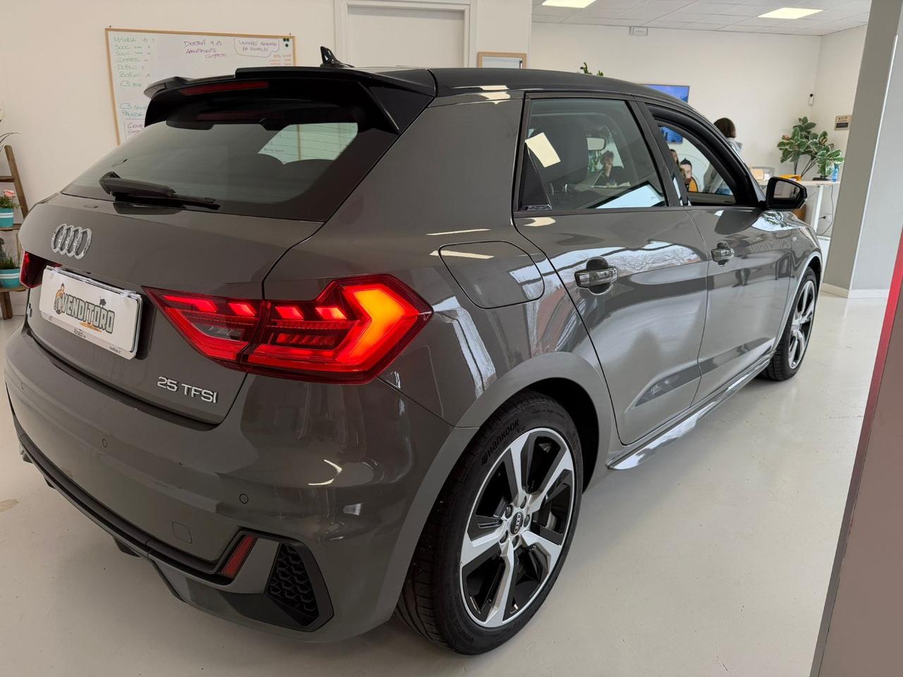 AUDI A1 SPB 25 TFSI S line edition