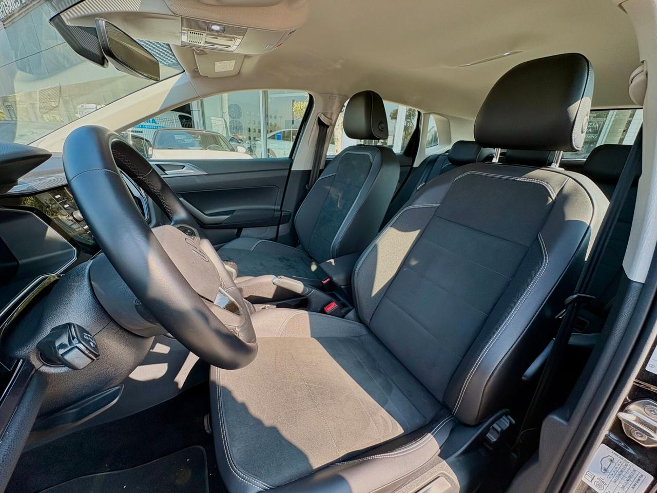 Polo 1.0 TSI Style | FARI MATRIX - ARTVELOURS RETROCAMERA