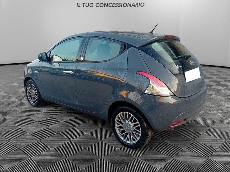 Lancia Ypsilon 1.2 69cv GPL Ecochic Silver